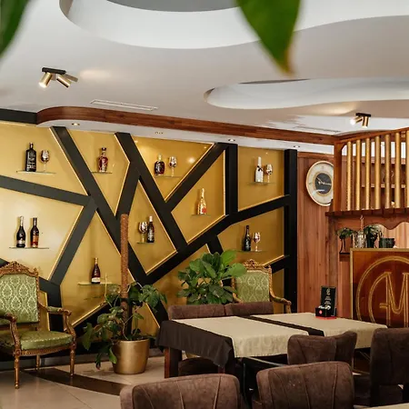 Edemus - & Restaurant מלון דירות 3*