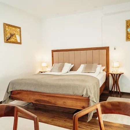 Edemus - & Restaurant מלון דירות Maglaj